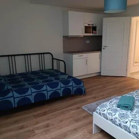 Cozy 1 Bedroom *